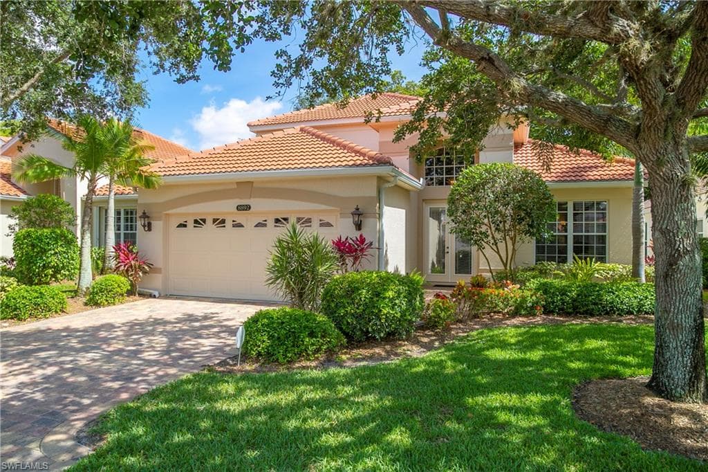 8892 Ventura WAY NAPLES, FL 34109