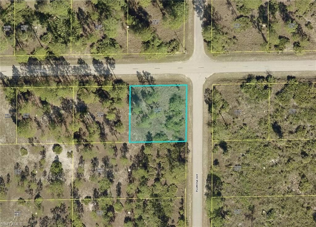 201 W 14th ST LEHIGH ACRES, FL 33972