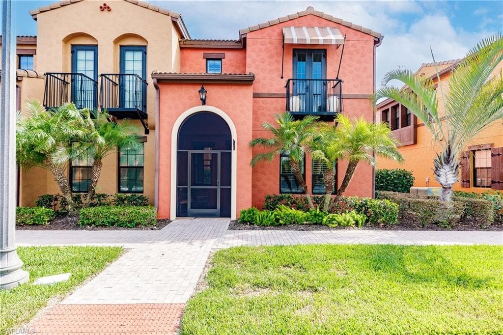 9065 Albion LN N 4901 NAPLES, FL 34113