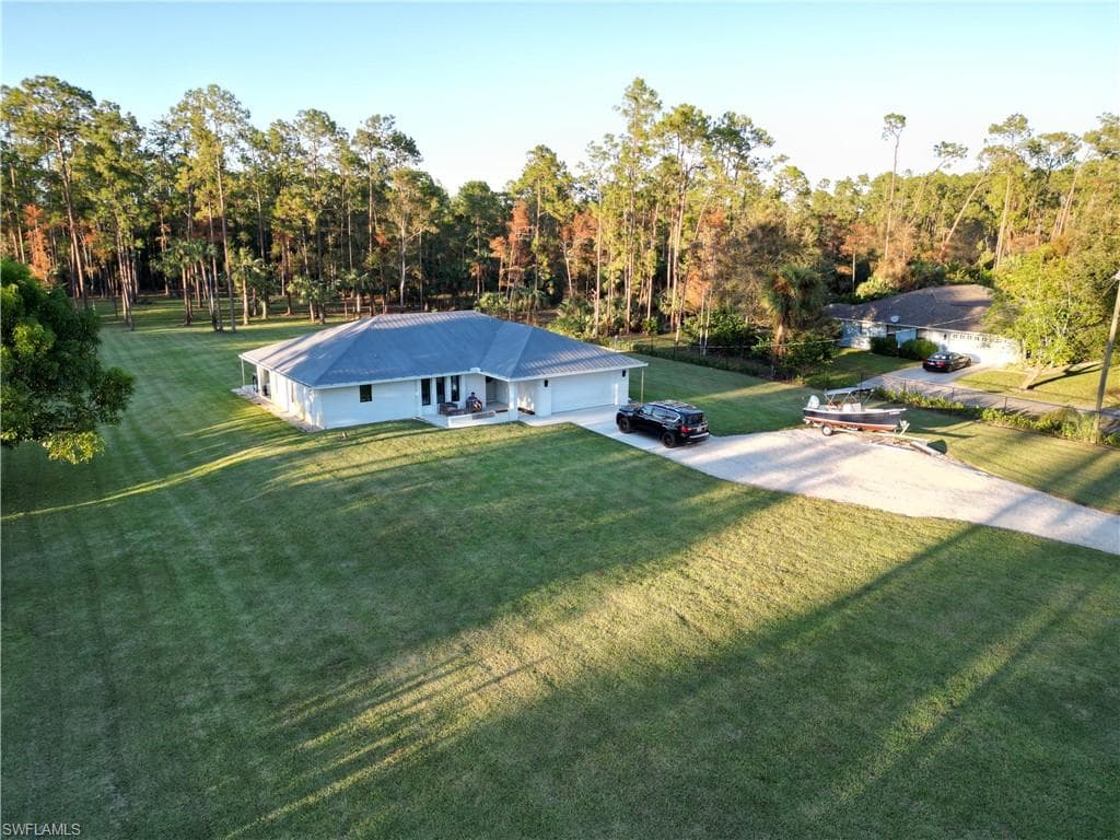 5345 Hawthorn Woods WAY NAPLES, FL 34116