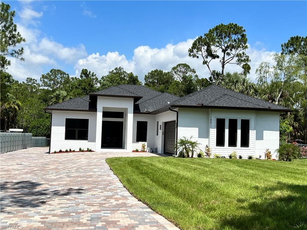 192 Wilson BLVD S NAPLES, FL 34117