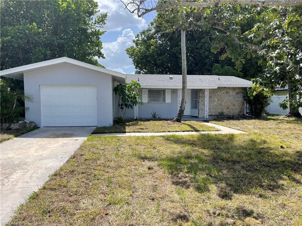 2155 44th ST SW NAPLES, FL 34116