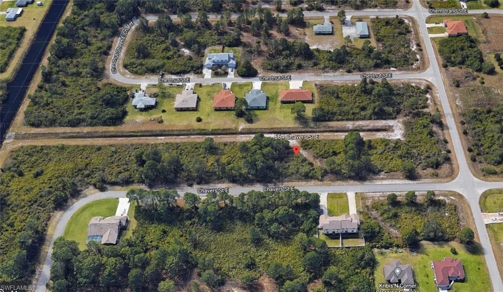 664/666 CHAVERS ST E LEHIGH ACRES, FL 33974