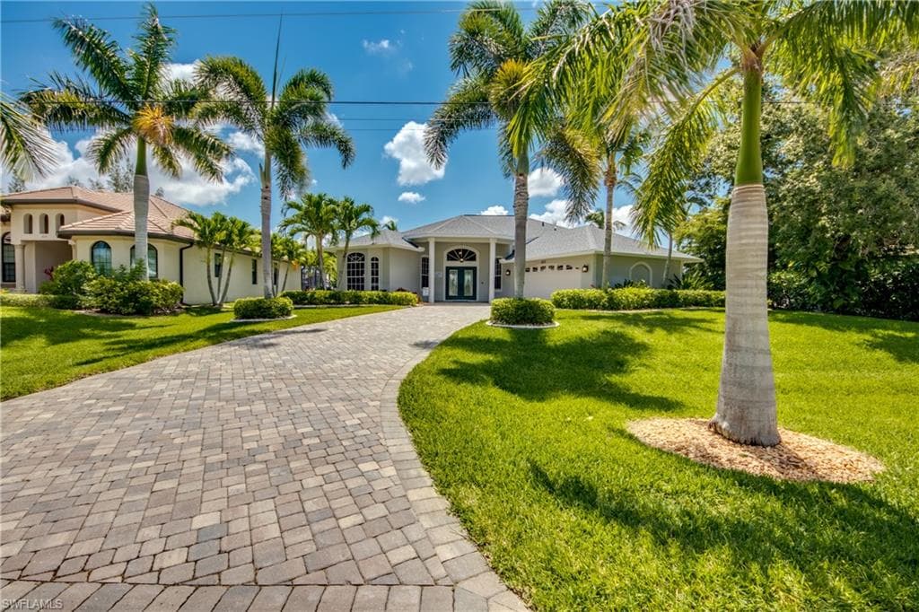 4121 SW 28th PL CAPE CORAL, FL 33914