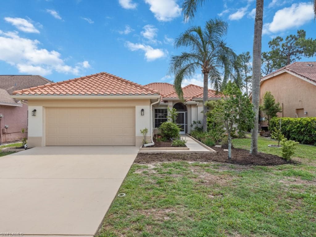 706 Lambton LN NAPLES, FL 34104