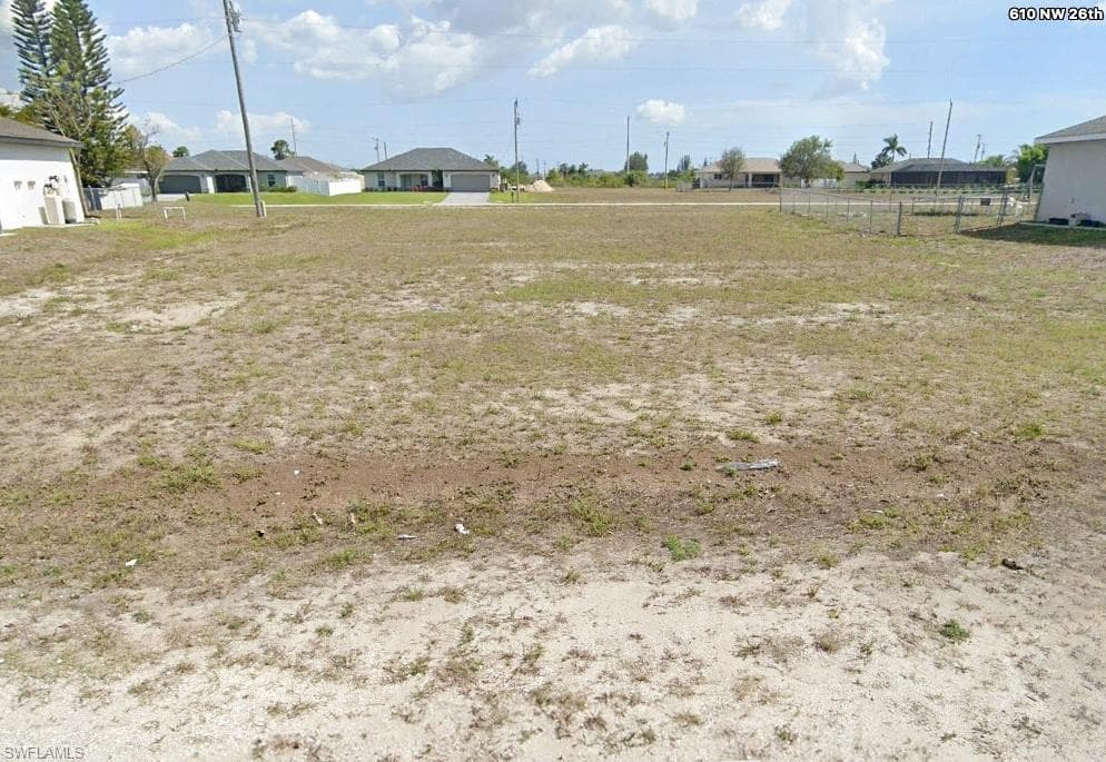 610 NW 26th ST CAPE CORAL, FL 33993