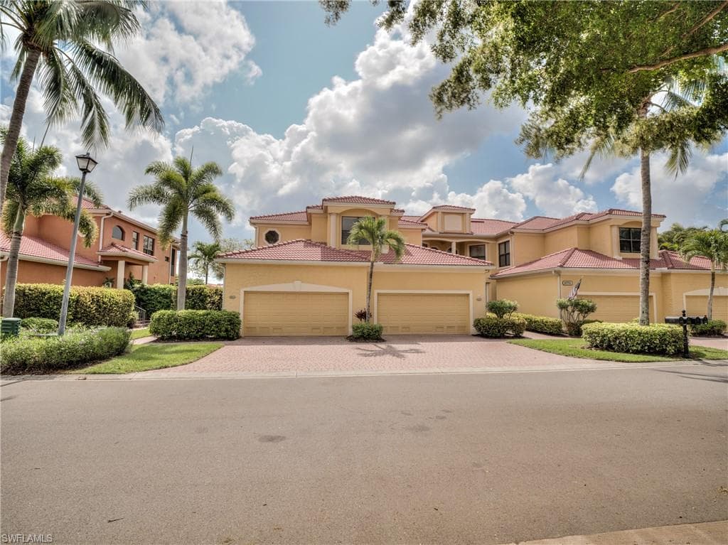 15751 Prentiss Pointe CIR 201 FORT MYERS, FL 33908