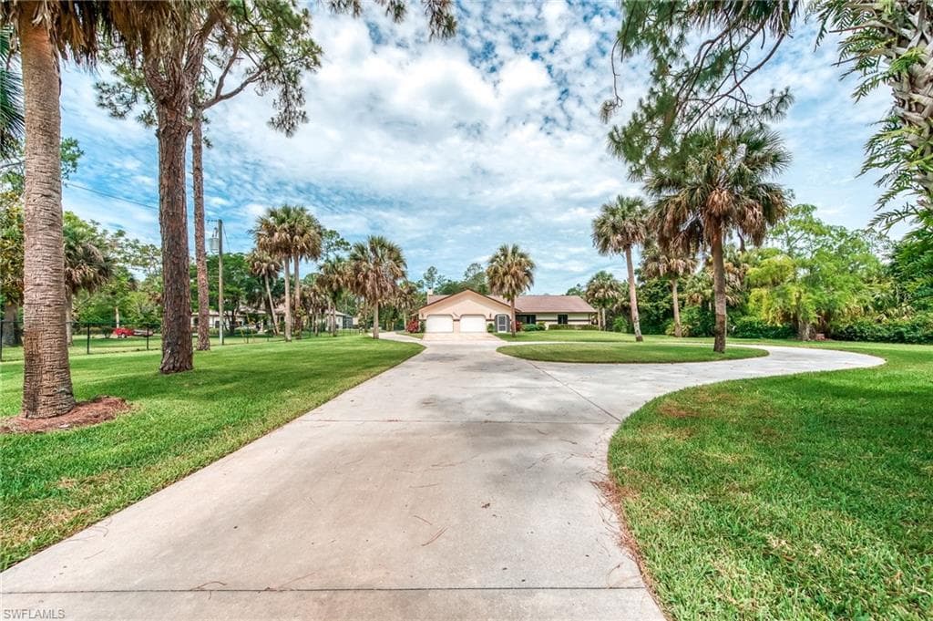 1381 29th ST SW NAPLES, FL 34117