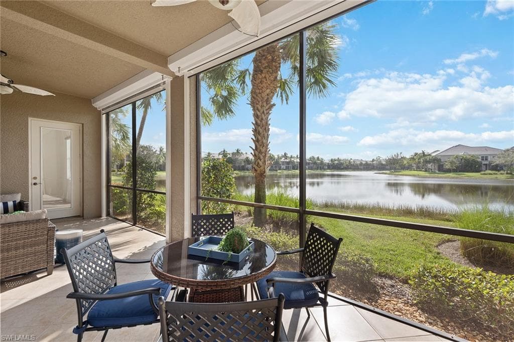 9234 Tesoro LN 104 NAPLES, FL 34114