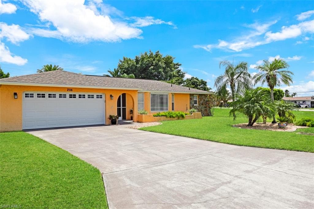 206 SE 45th TER CAPE CORAL, FL 33904