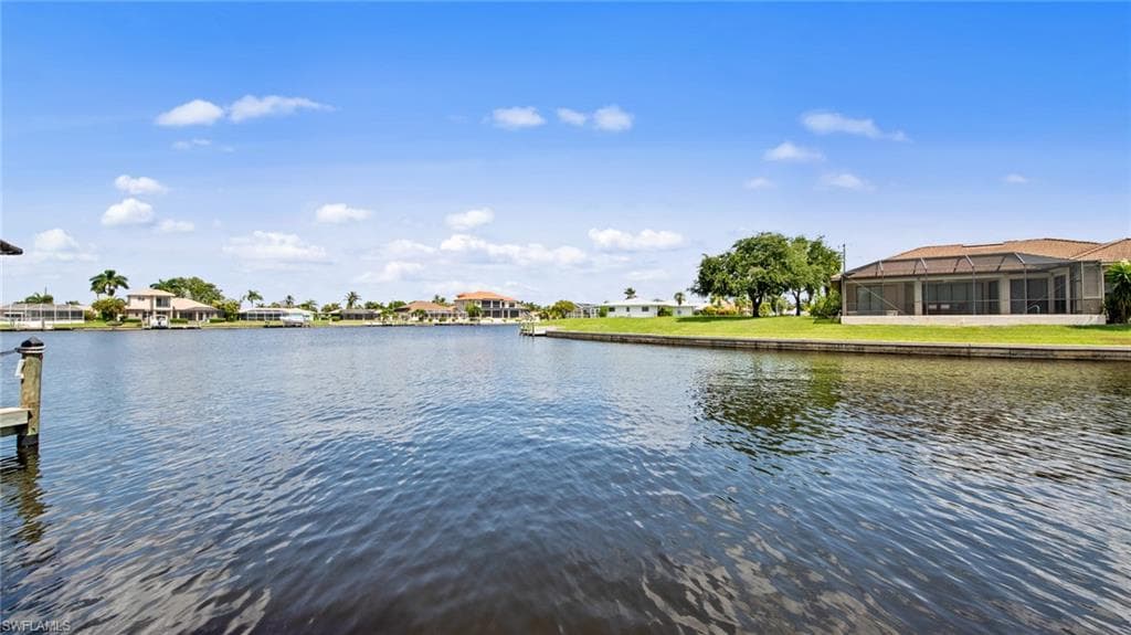 2229 SE 27th ST CAPE CORAL, FL 33904