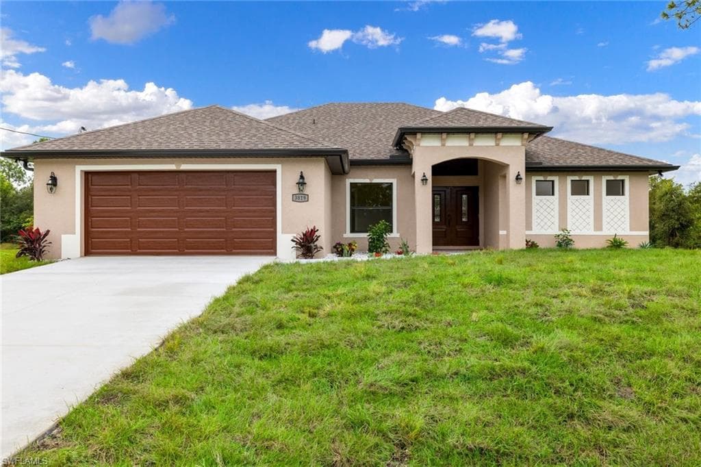 3901 15th ST W LEHIGH ACRES, FL 33971