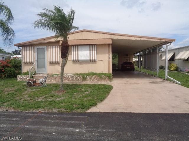 2798 Wedgewood DR NORTH FORT MYERS, FL 33917