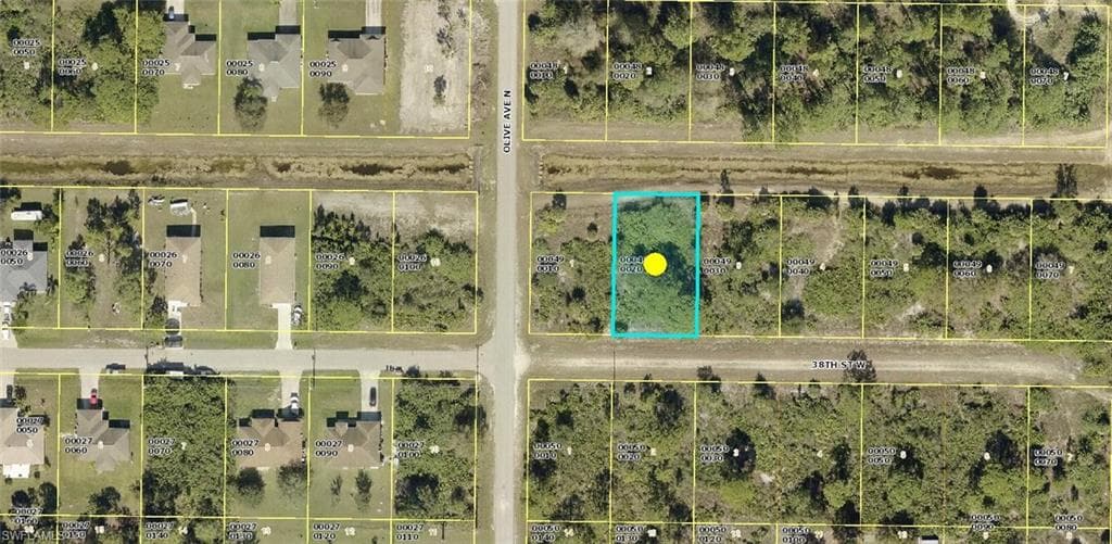 3110 38th ST W LEHIGH ACRES, FL 33971