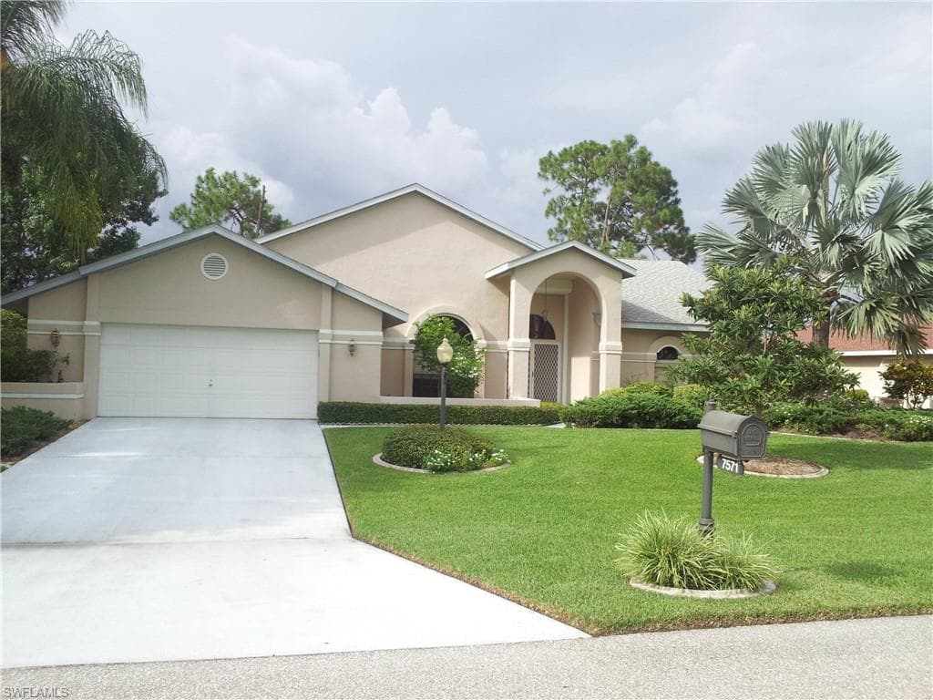 7571 Eaglet CT FORT MYERS, FL 33912