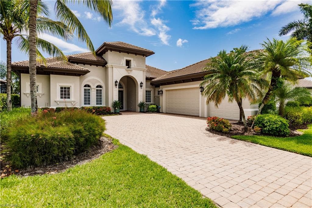 8975 Shenendoah CIR NAPLES, FL 34113