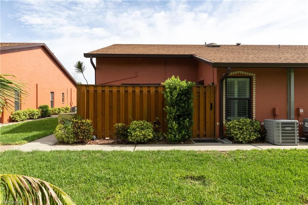 804 SW 47th TER 204 CAPE CORAL, FL 33914