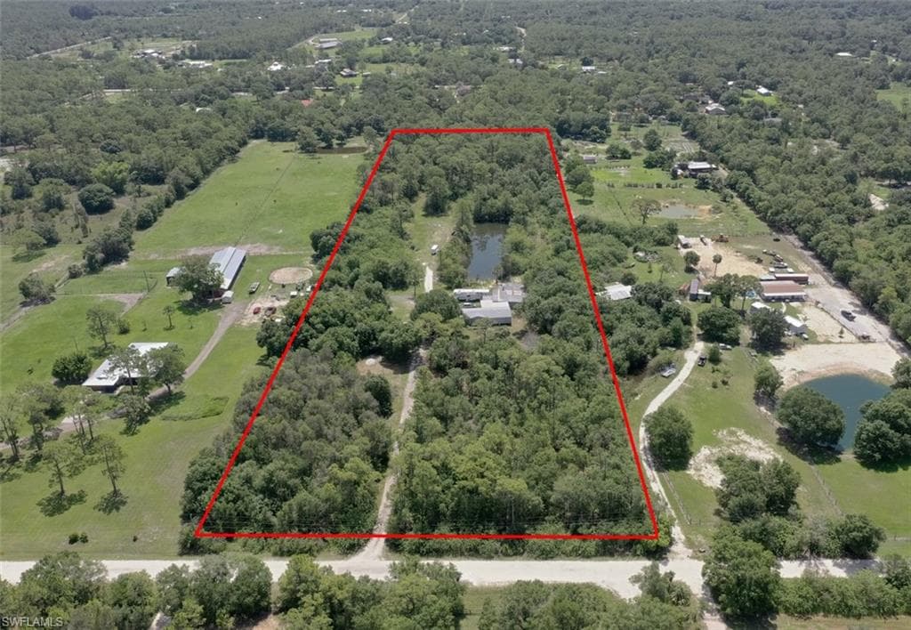 19700 Skipper RD NORTH FORT MYERS, FL 33917