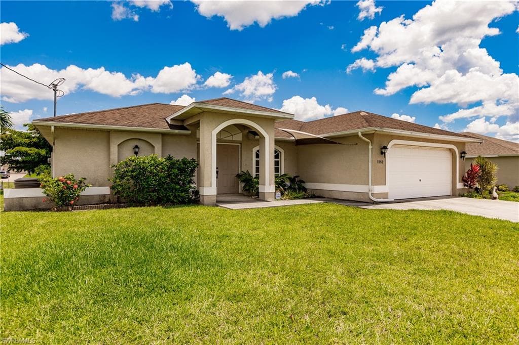 1252 NE 41st ST CAPE CORAL, FL 33909