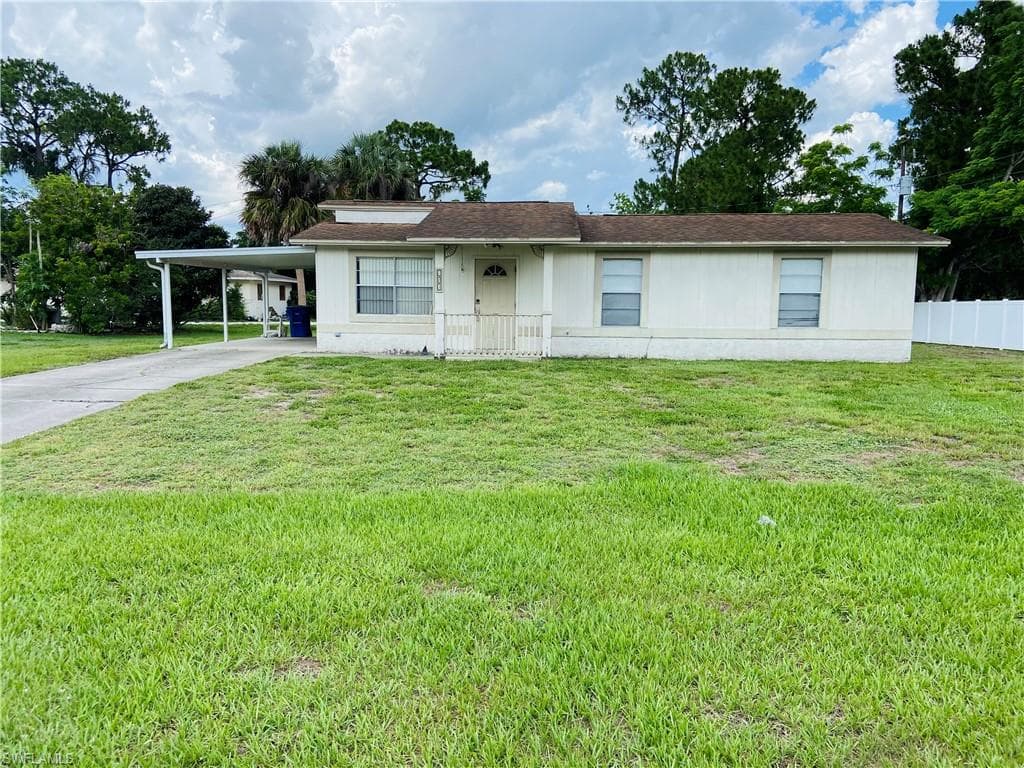703 E 3rd ST LEHIGH ACRES, FL 33936
