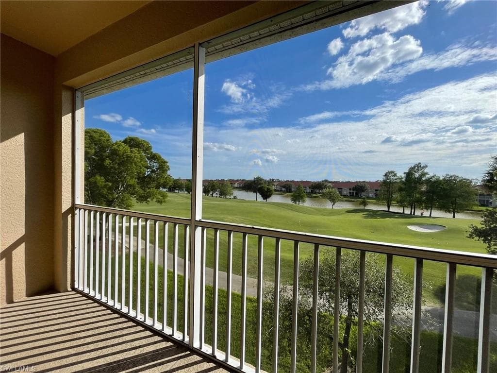 2690 Cypress Trace CIR 3234 NAPLES, FL 34119