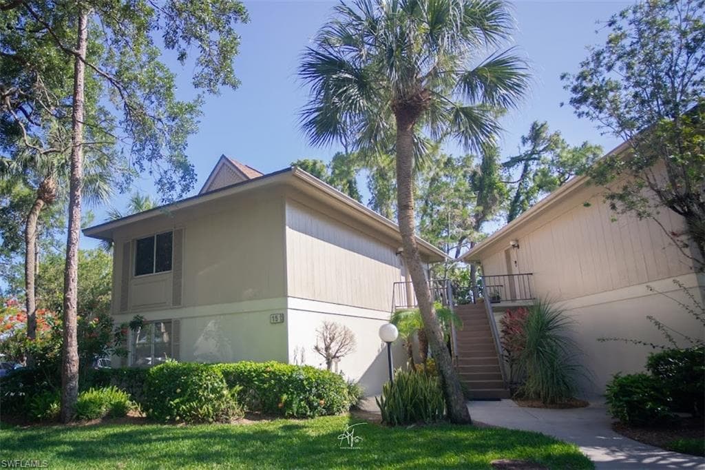 15 Bobolink CT 15A NAPLES, FL 34105