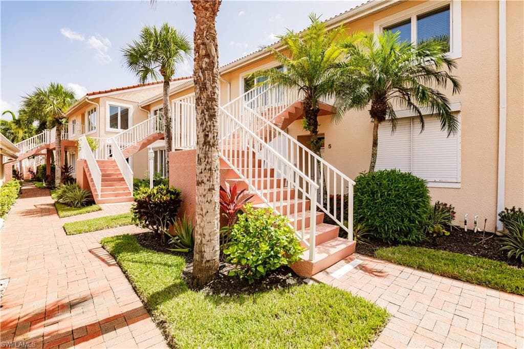 2375 Hidden Lake DR 6 NAPLES, FL 34112