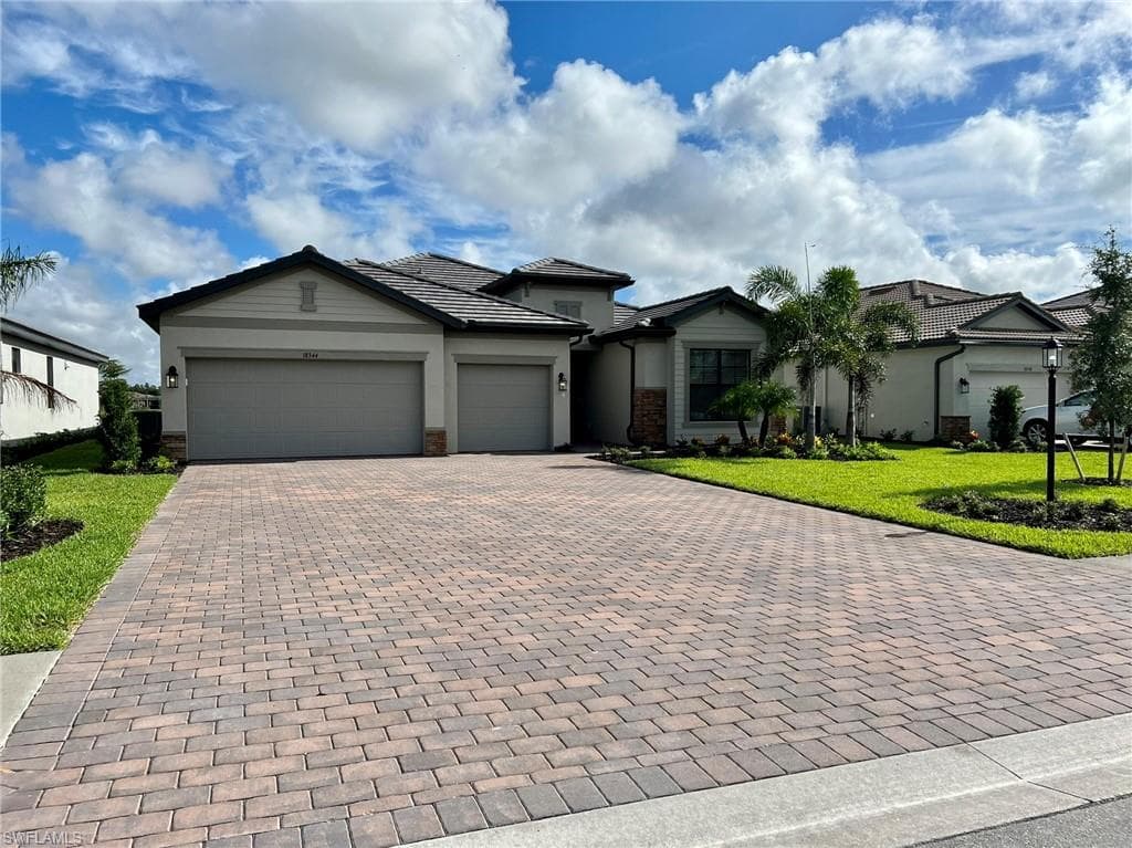 18344 Parksville DR ESTERO, FL 33928