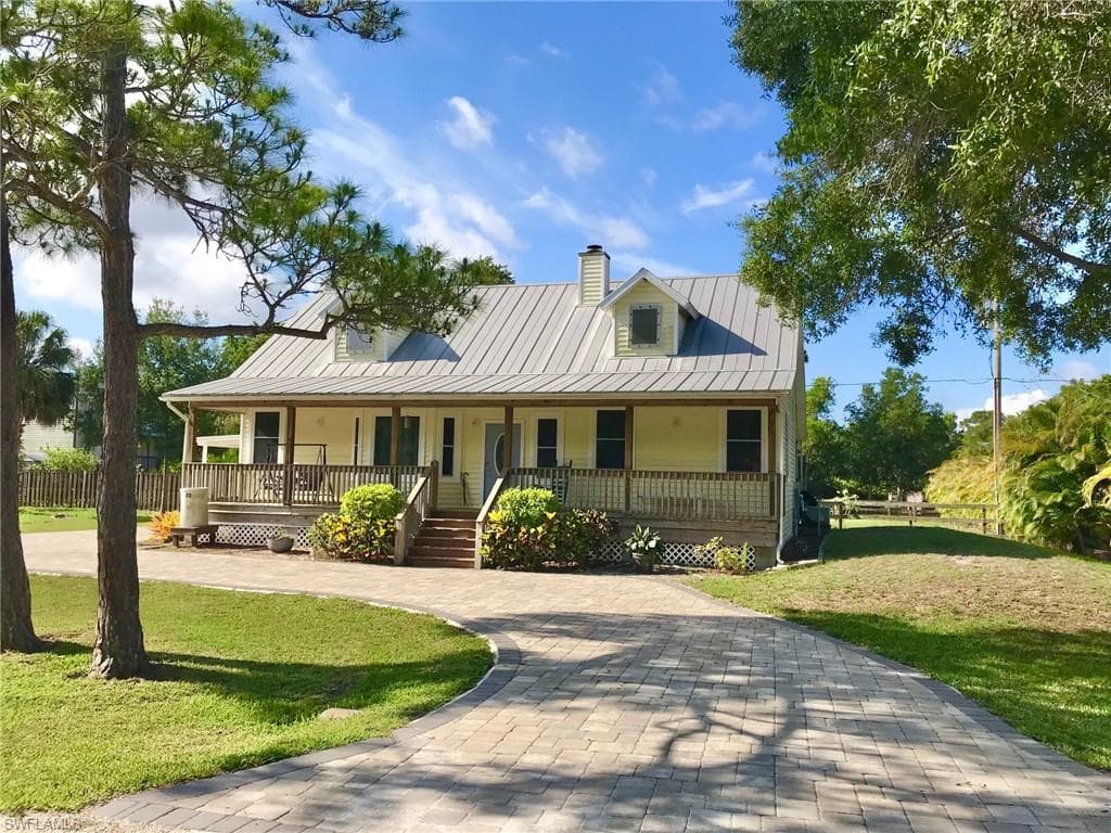 7423 Sundiet BLVD BOKEELIA, FL 33922