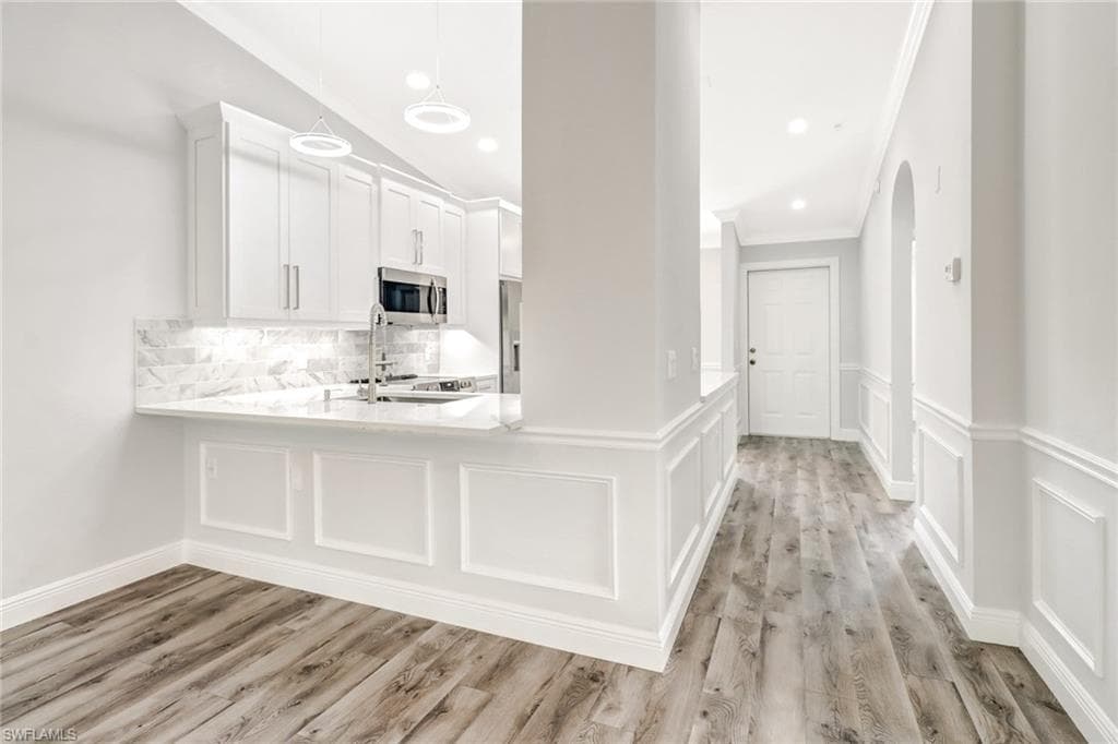 2895 Cypress Trace CIR 201 NAPLES, FL 34119