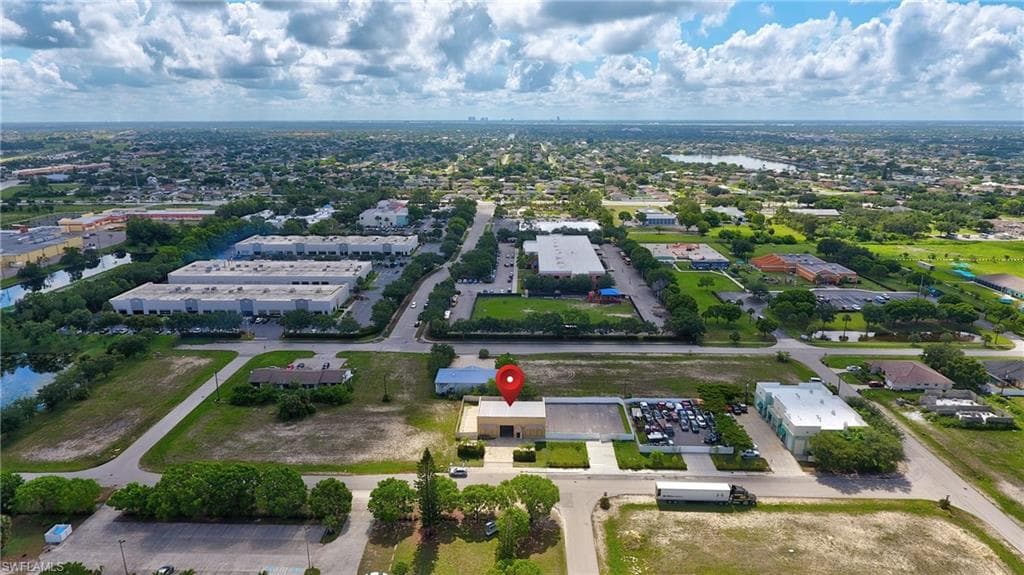 213 SW 3rd AVE CAPE CORAL, FL 33991