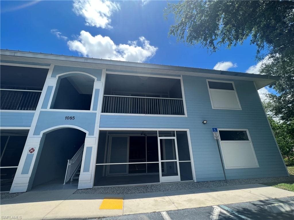 1085 Hancock Creek South BLVD 102 CAPE CORAL, FL 33909