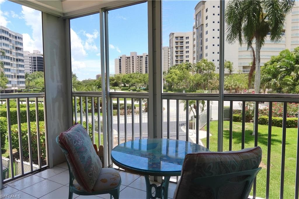 1 Bluebill AVE 207 NAPLES, FL 34108