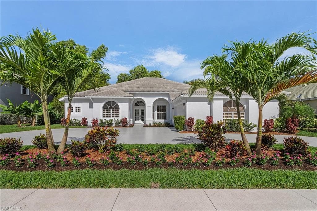 11257 Longshore WAY W NAPLES, FL 34119