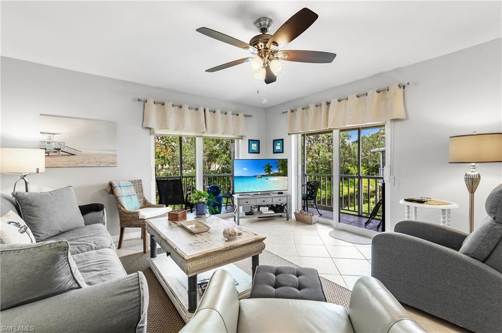 240 Palm DR 48-6 NAPLES, FL 34112