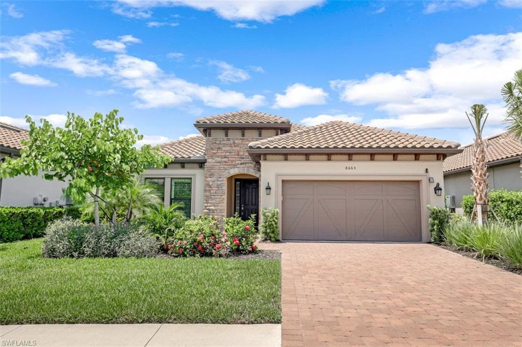 8665 Dilillo CT NAPLES, FL 34119