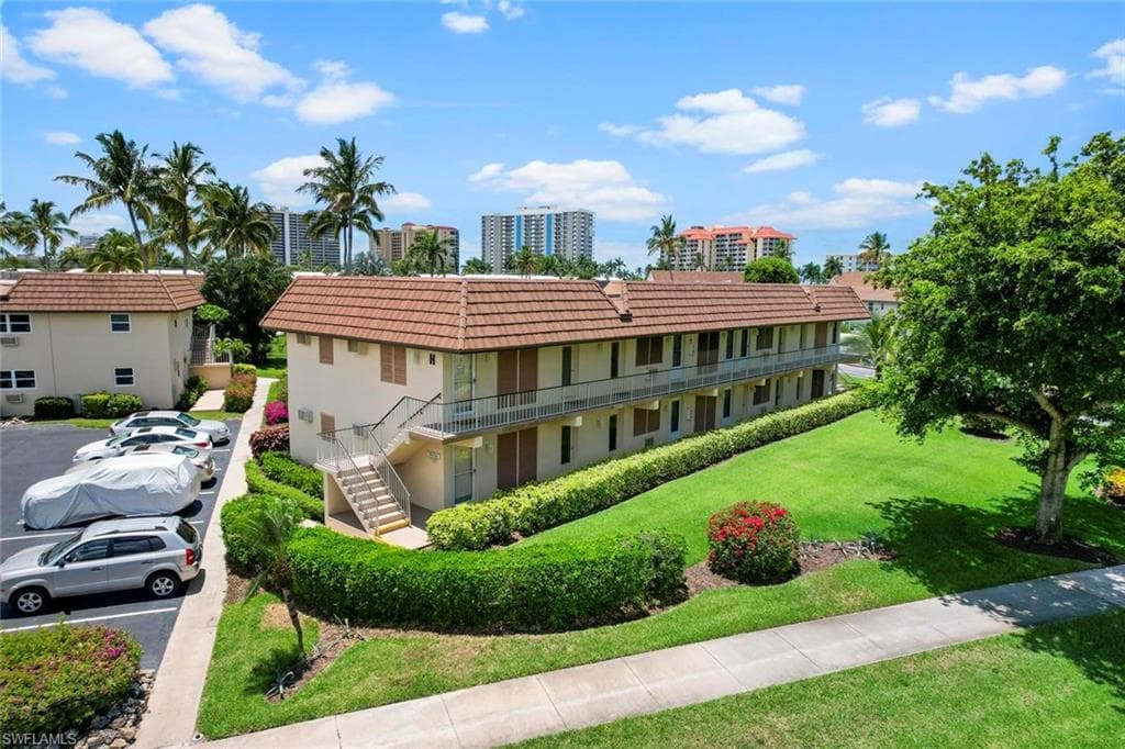 240 Collier BLVD H4 MARCO ISLAND, FL 34145