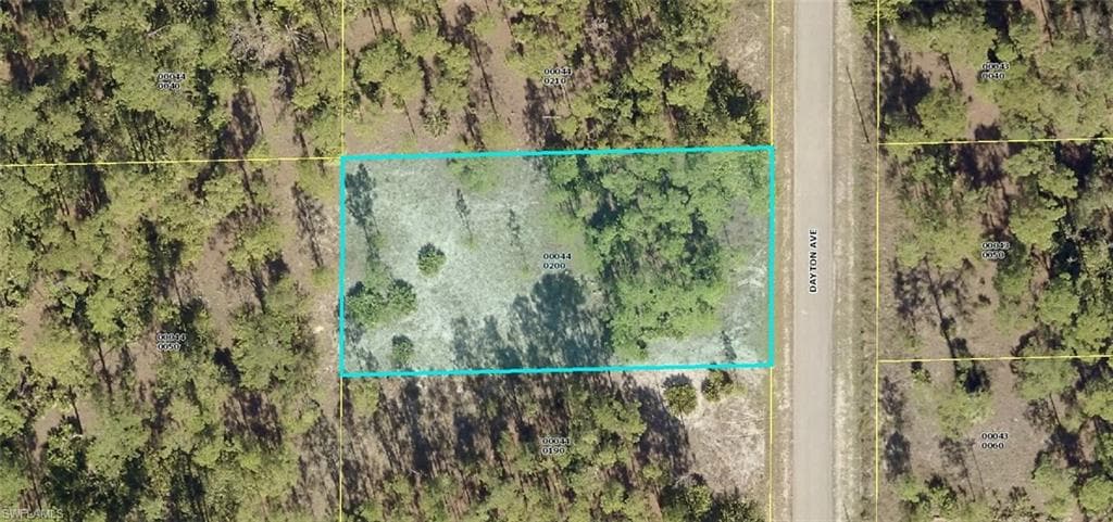 1515 Dayton AVE LEHIGH ACRES, FL 33972