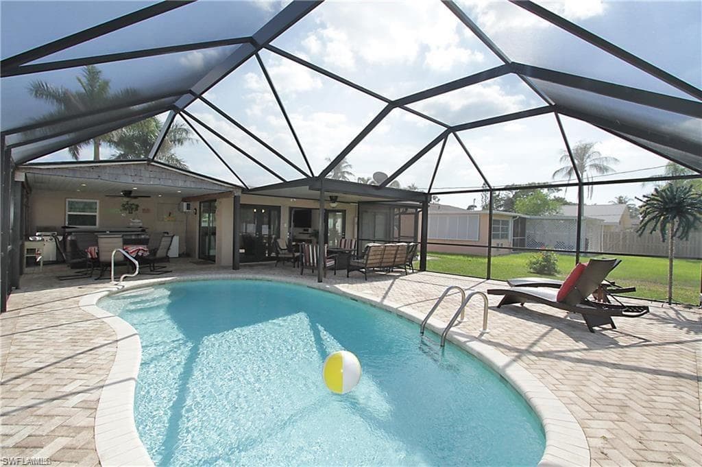 83 8th ST BONITA SPRINGS, FL 34134