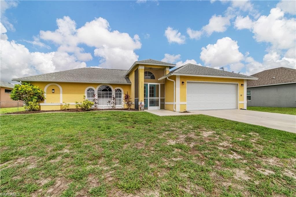 2528 SW 11th PL CAPE CORAL, FL 33914