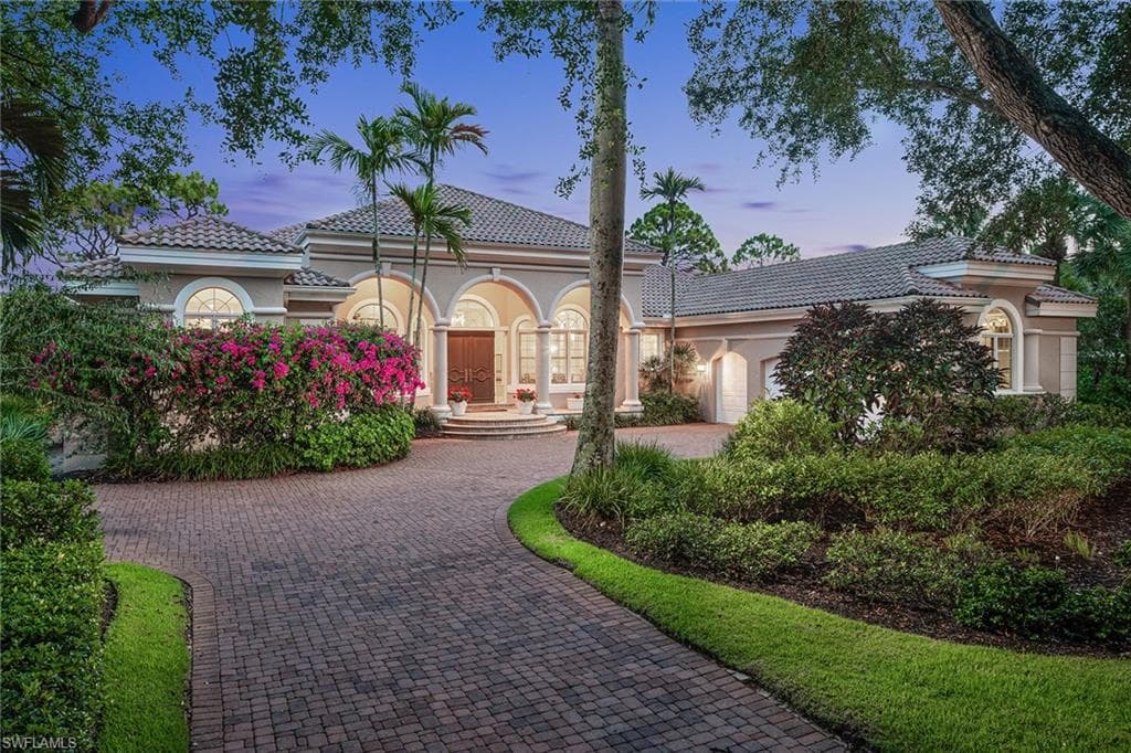 1005 Barcarmil WAY NAPLES, FL 34110