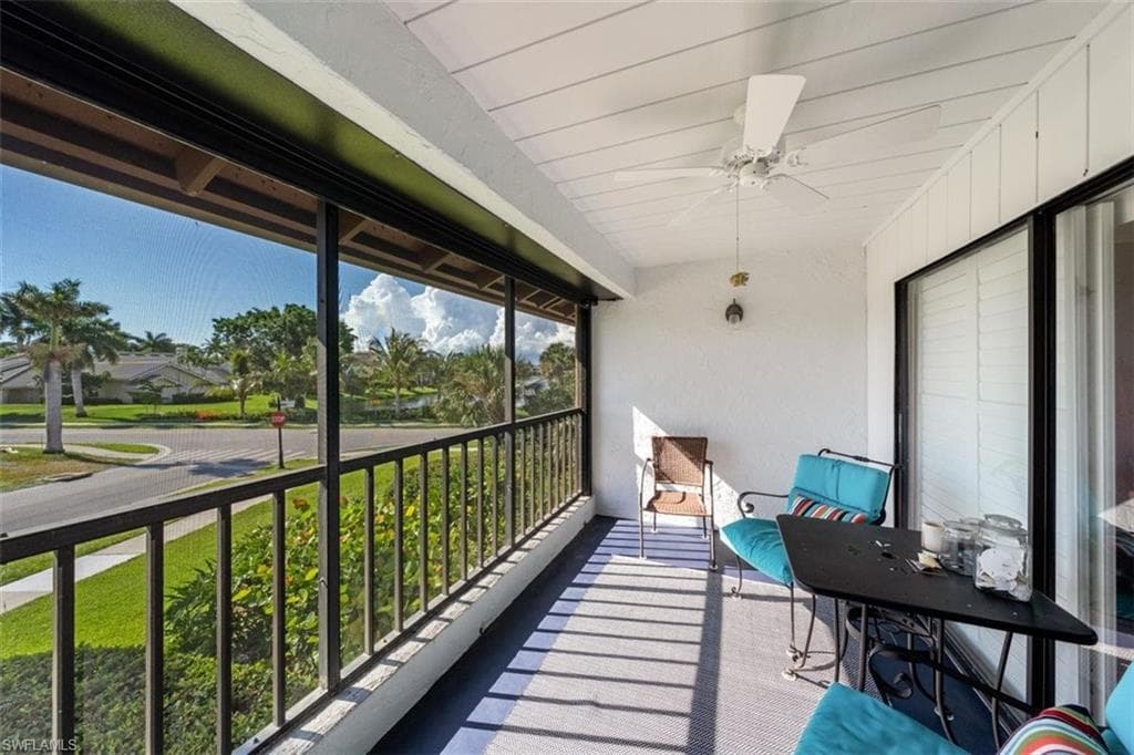 4300 BELAIR LN 9 NAPLES, FL 34103