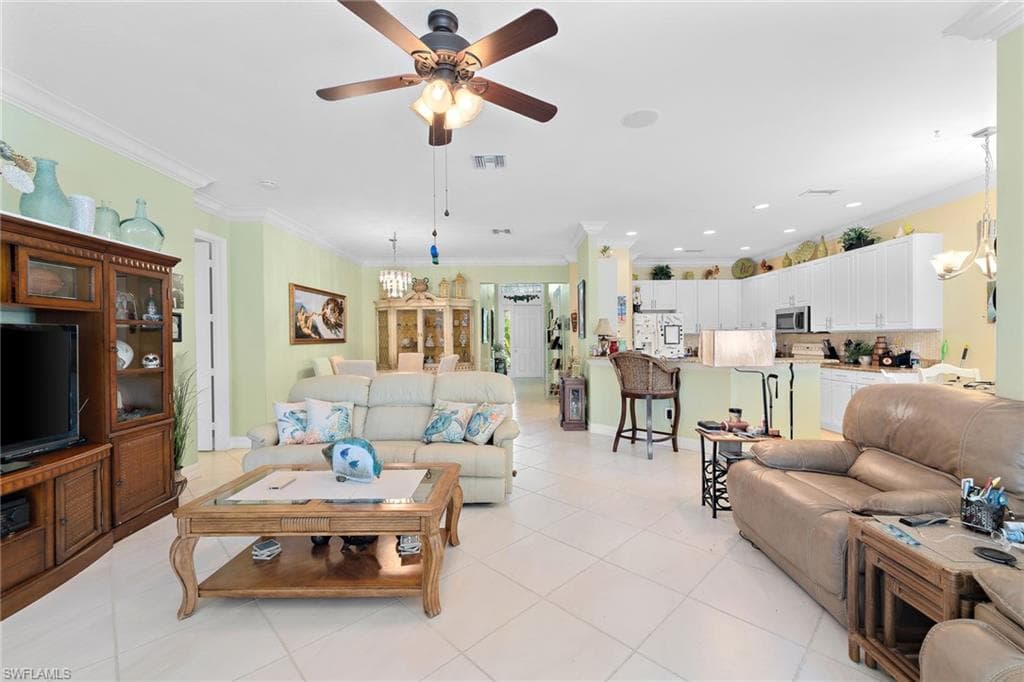 6709 Marbella LN NAPLES, FL 34105