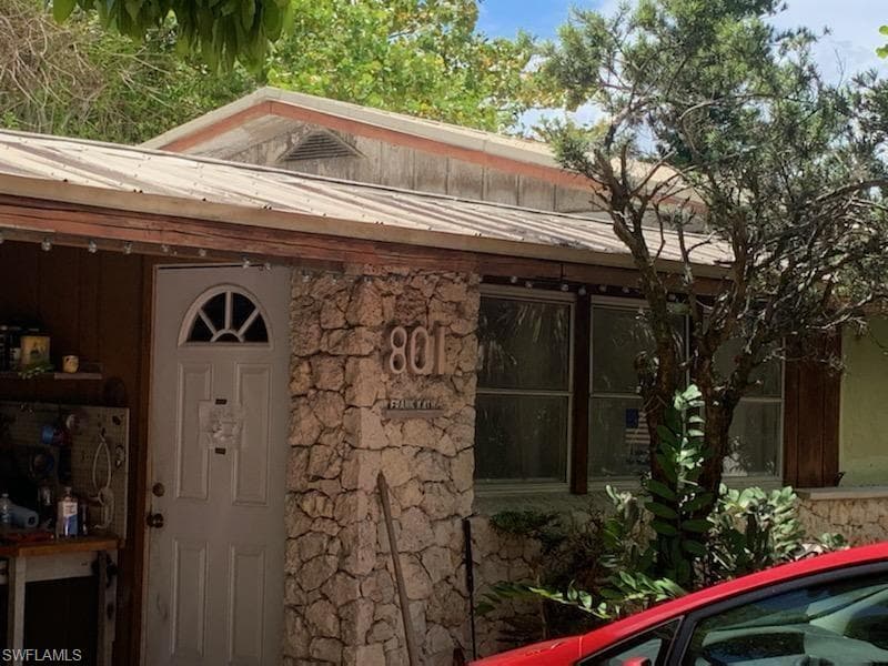 801 107th AVE N NAPLES, FL 34108