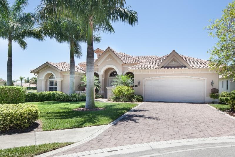 919 Tivoli CT NAPLES, FL 34104