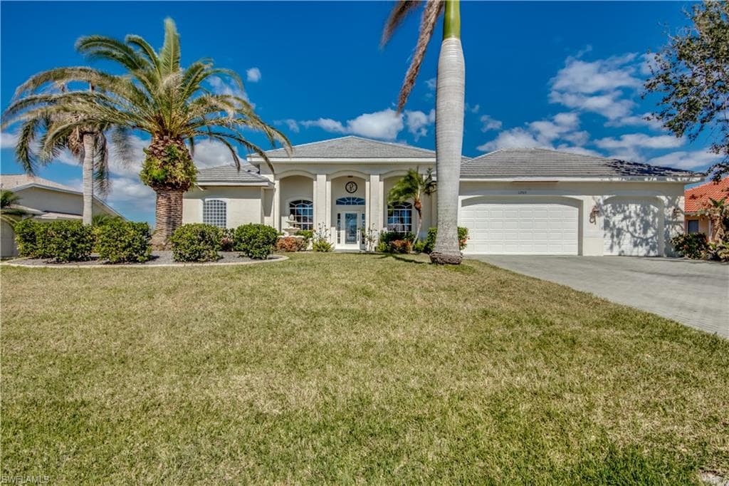 11969 Princess Grace CT CAPE CORAL, FL 33991