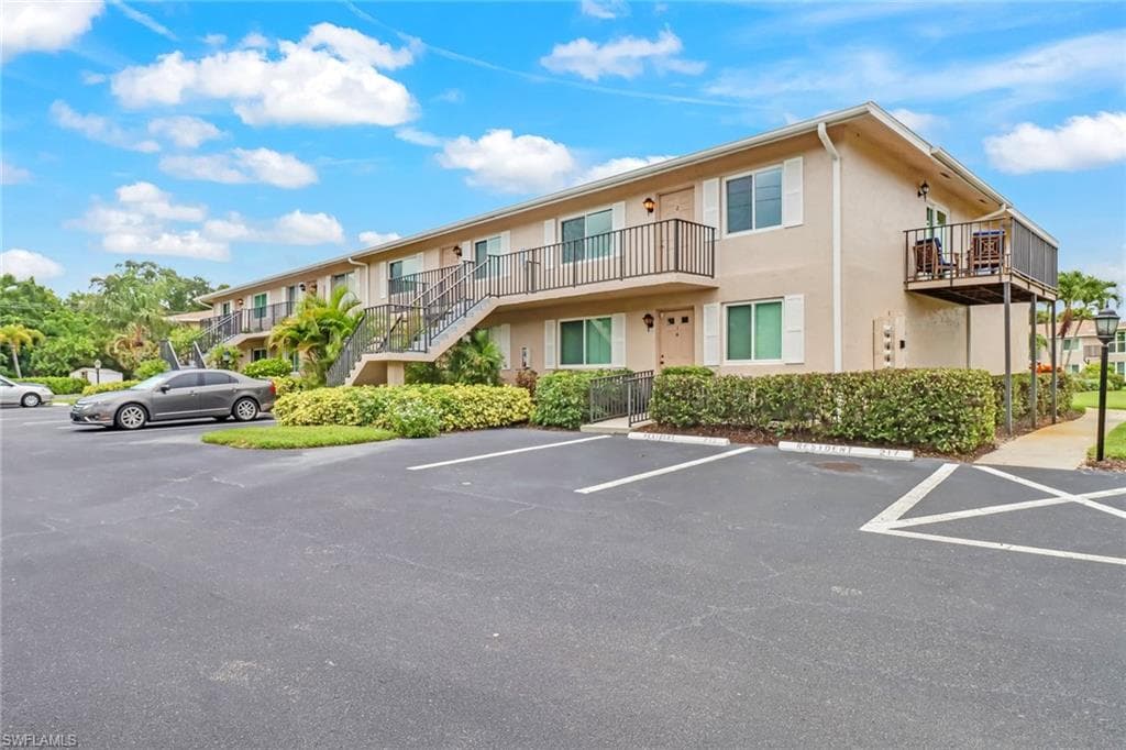 160 Palm DR 3022 NAPLES, FL 34112