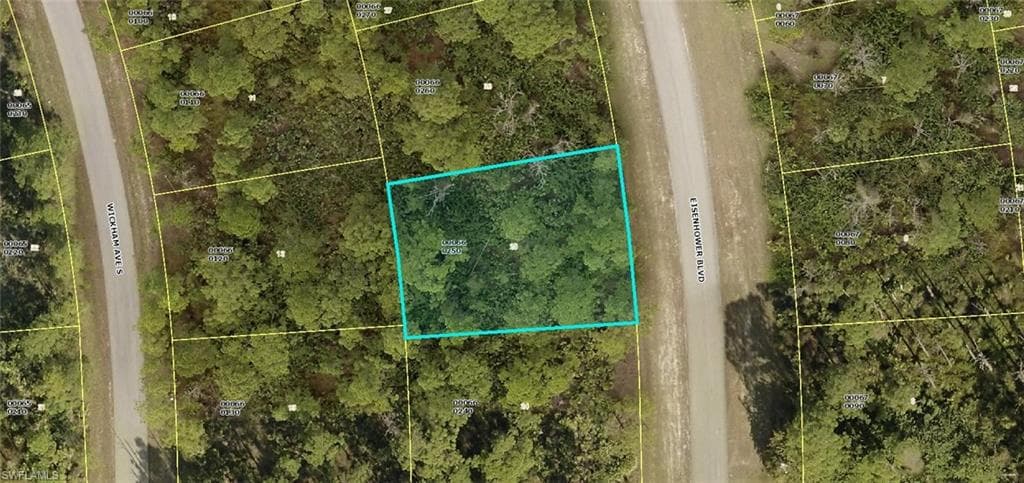 452 Eisenhower BLVD LEHIGH ACRES, FL 33974