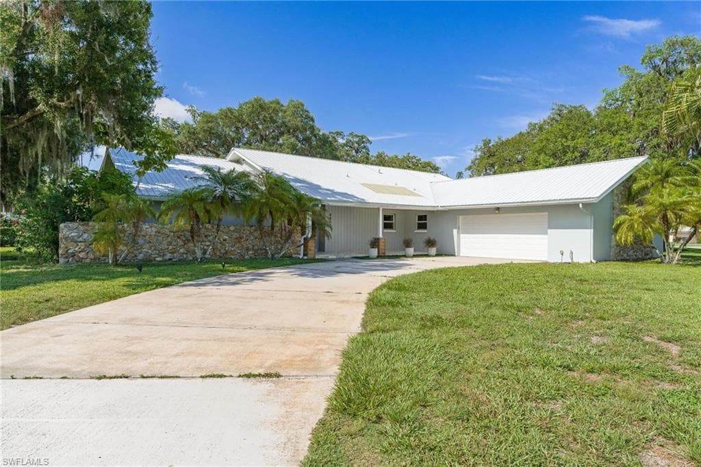4502 Springview CIR LABELLE, FL 33935