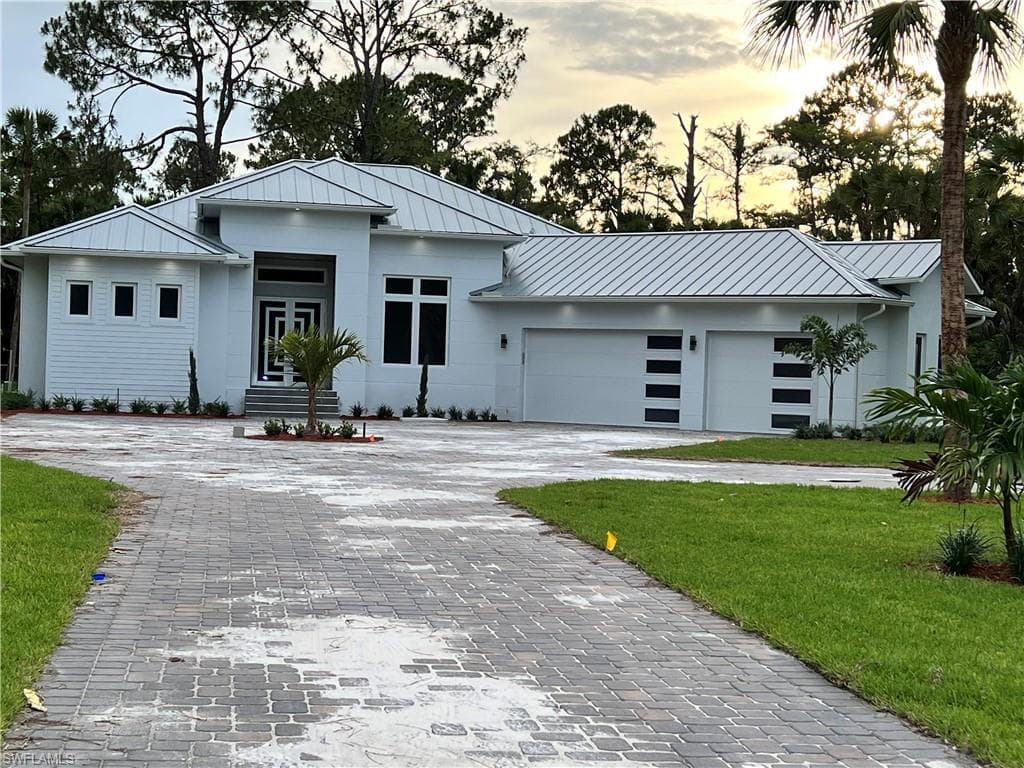 343 9th ST NW NAPLES, FL 34120